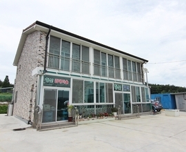 청산민박 외부전경